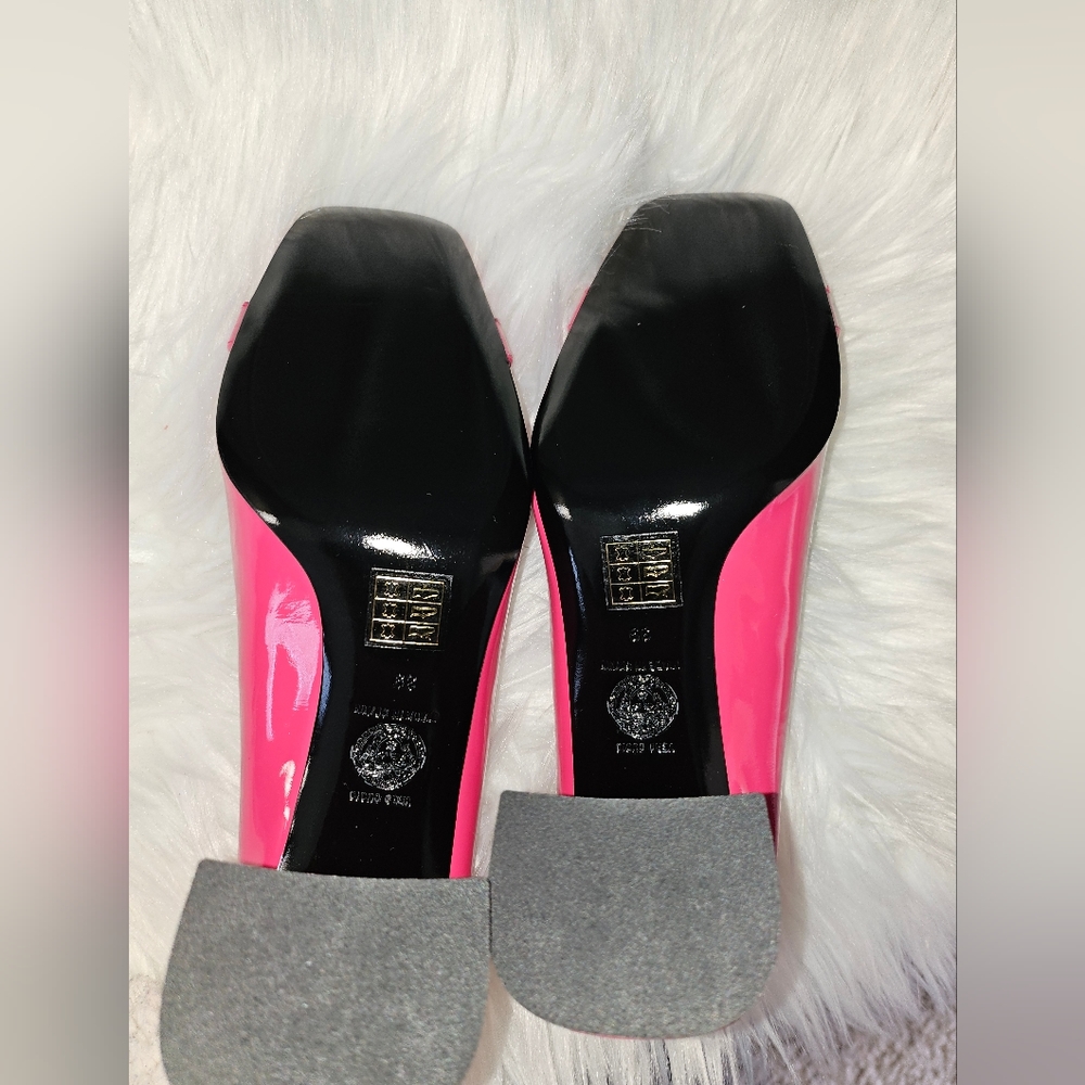Versace heel pump - Picture 5 of 7
